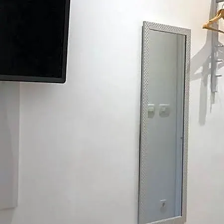 Hotel 3 Flowers On Rokova St-5 Min To Old Town 3*